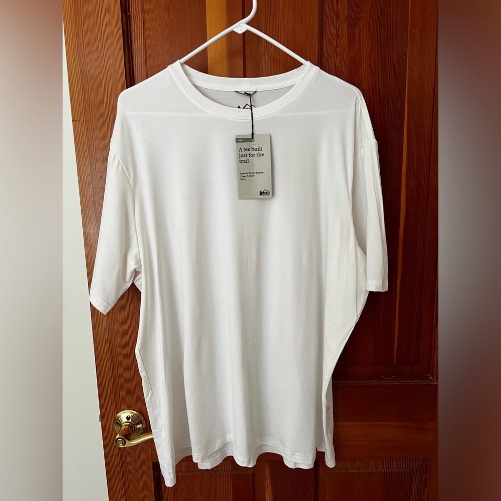REI Co-op Mens XL T-Shirt Sahara Moisture Wicking Outdoor Hiking White